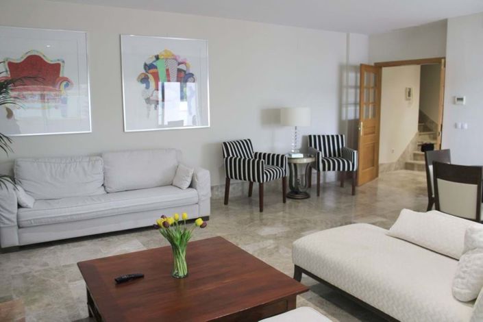 Image No.3-3 Bed Townhouse for sale