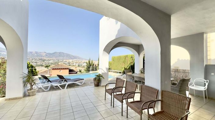 Image No.12-6 Bed Villa for sale