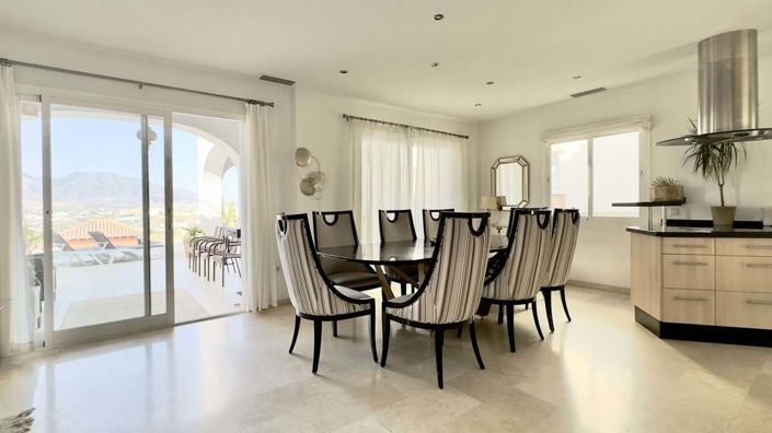 Image No.16-6 Bed Villa for sale