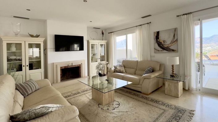 Image No.19-6 Bed Villa for sale