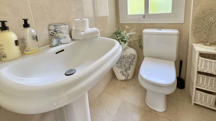 Image No.24-6 Bed Villa for sale