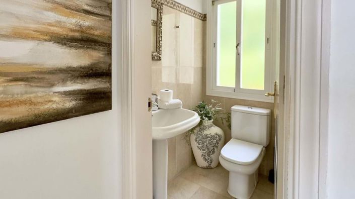 Image No.25-6 Bed Villa for sale