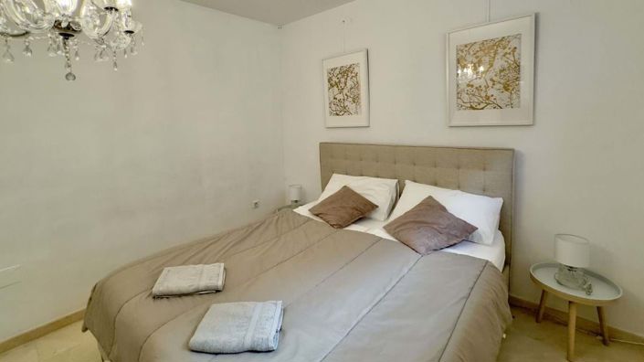 Image No.38-6 Bed Villa for sale