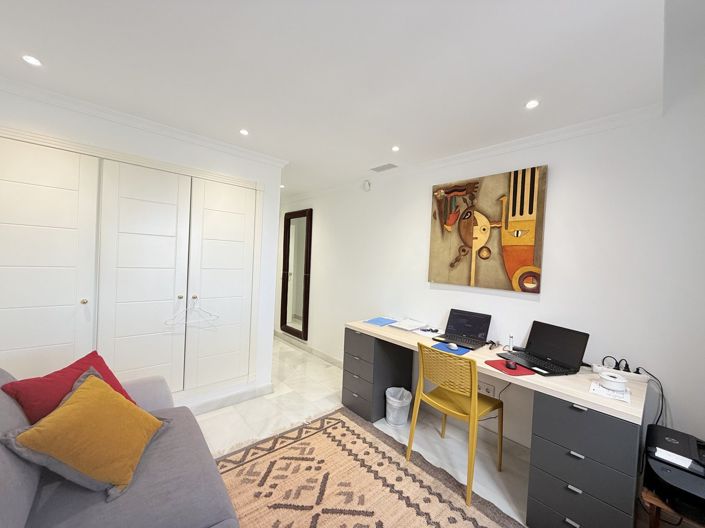 Image No.16-2 Bed Apartment for sale