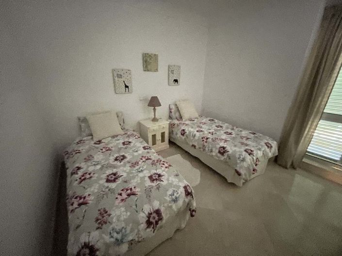 Image No.24-3 Bed Apartment for sale