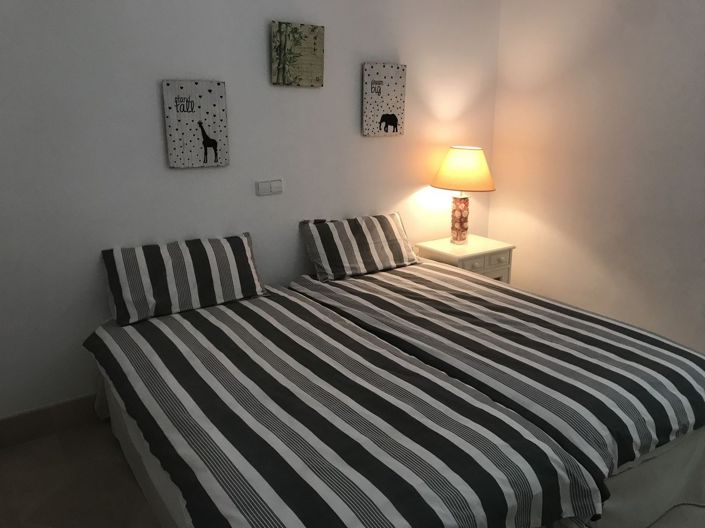 Image No.25-3 Bed Apartment for sale