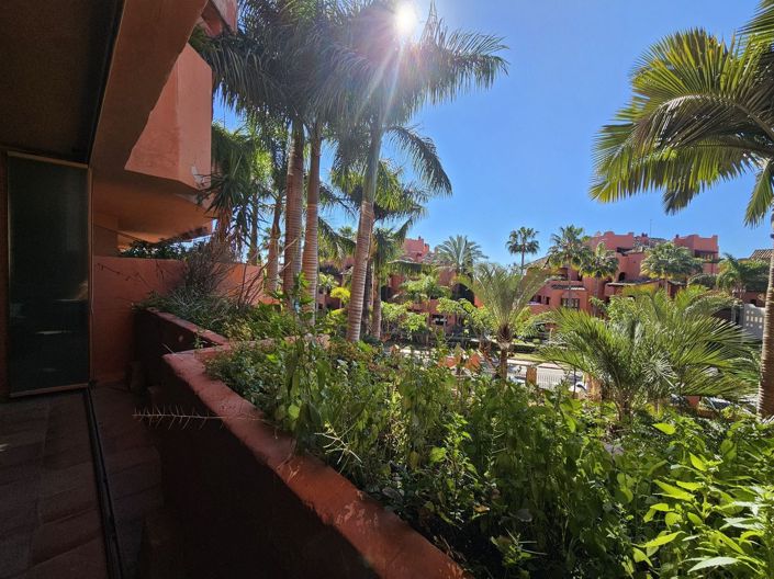 Image No.20-3 Bed Apartment for sale