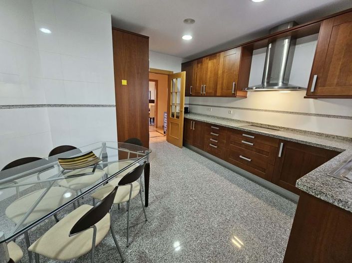 Image No.27-3 Bed Apartment for sale