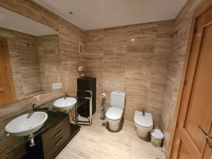 Image No.35-3 Bed Apartment for sale