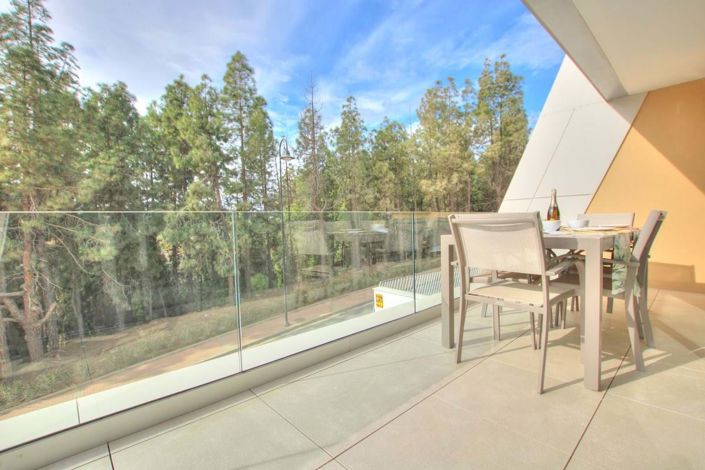 Image No.17-3 Bed Townhouse for sale