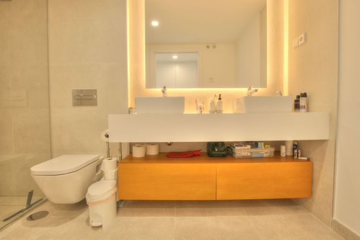 Image No.21-3 Bed Townhouse for sale