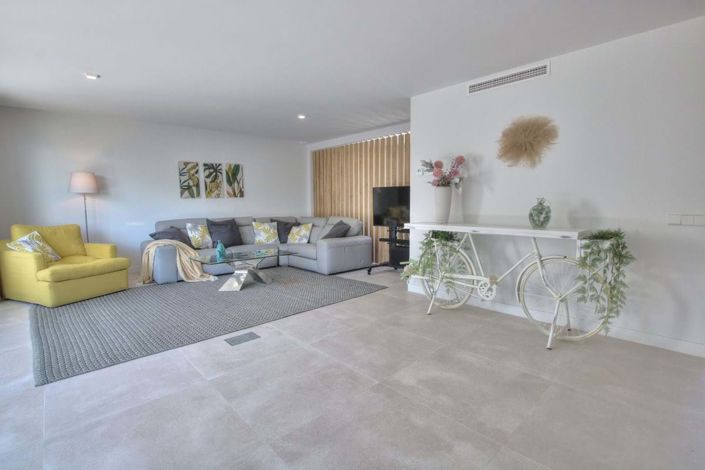 Image No.7-3 Bed Townhouse for sale