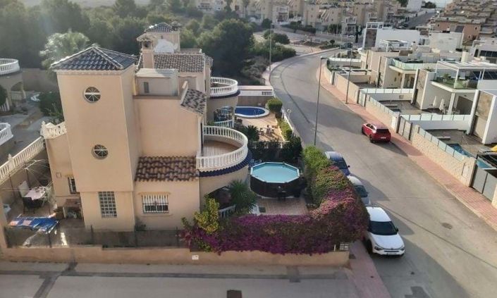 Image No.6-3 Bed Villa for sale