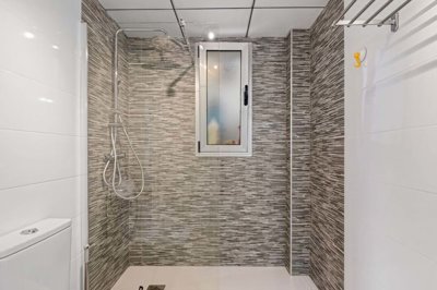 1447-623338-78d1f4f8b6655591b02d22fabb36a692d