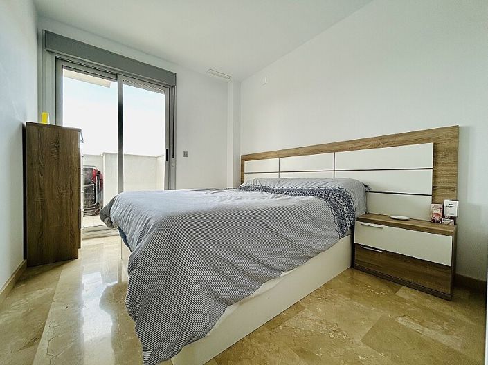 Image No.10-2 Bed Apartment for sale