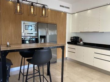 1447-623618-78d1f4f8b6655591b02d22fabb36a692d