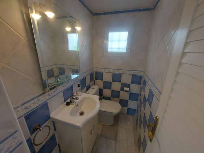 Image No.22-3 Bed Semi-Detached for sale