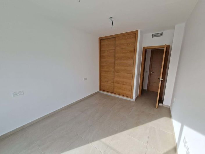 Image No.17-4 Bed Villa for sale