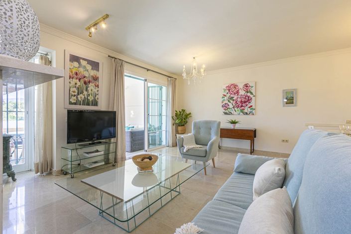 Image No.17-4 Bed Townhouse for sale