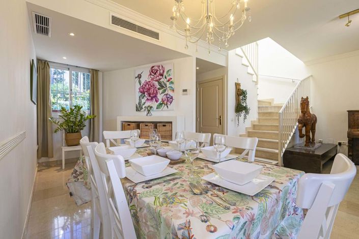 Image No.9-4 Bed Townhouse for sale