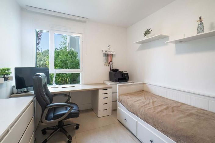 Image No.10-3 Bed Apartment for sale