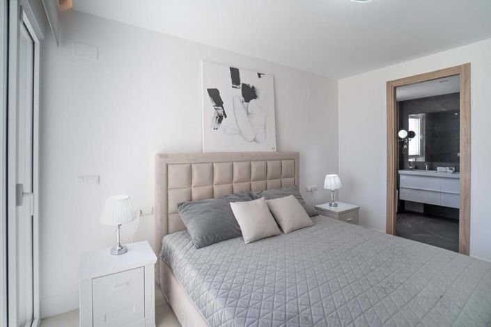 Image No.7-3 Bed Apartment for sale