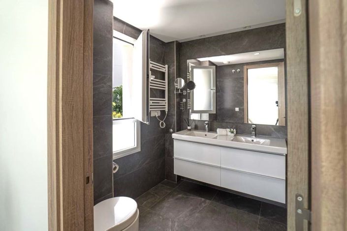 Image No.9-3 Bed Apartment for sale