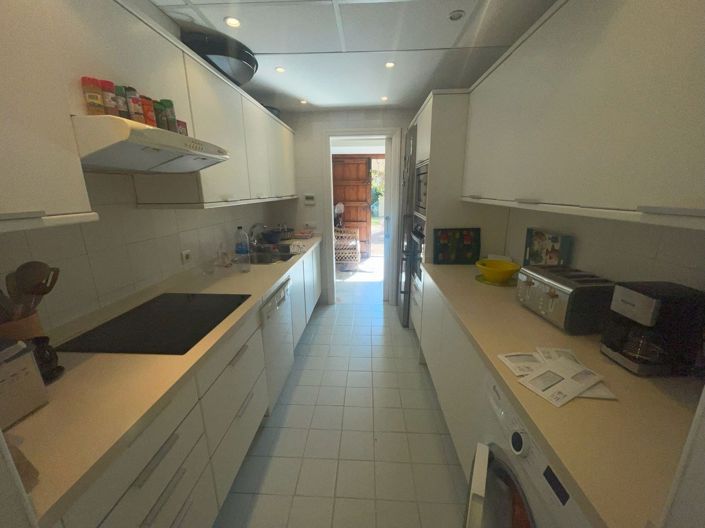 Image No.5-5 Bed Villa for sale