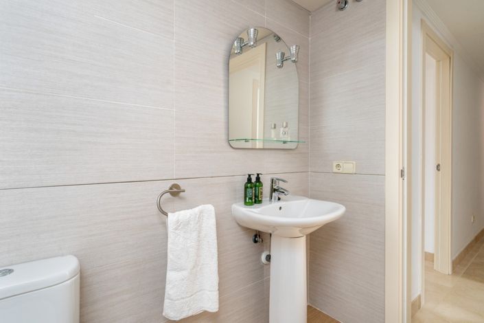 Image No.22-2 Bed Apartment for sale