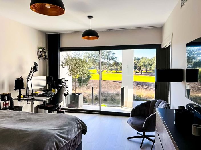 Image No.27-3 Bed Townhouse for sale