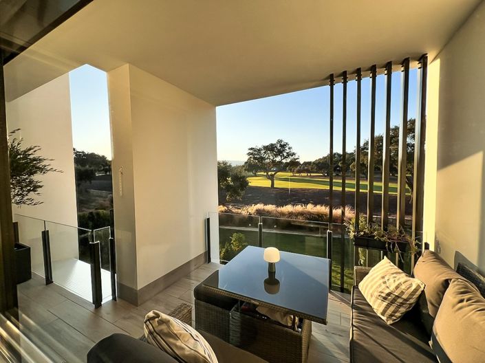 Image No.29-3 Bed Townhouse for sale