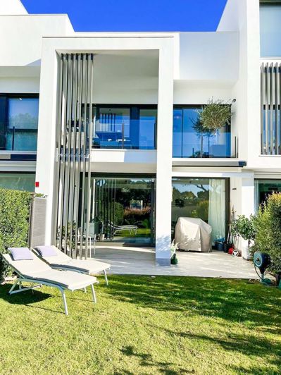 Image No.7-3 Bed Townhouse for sale