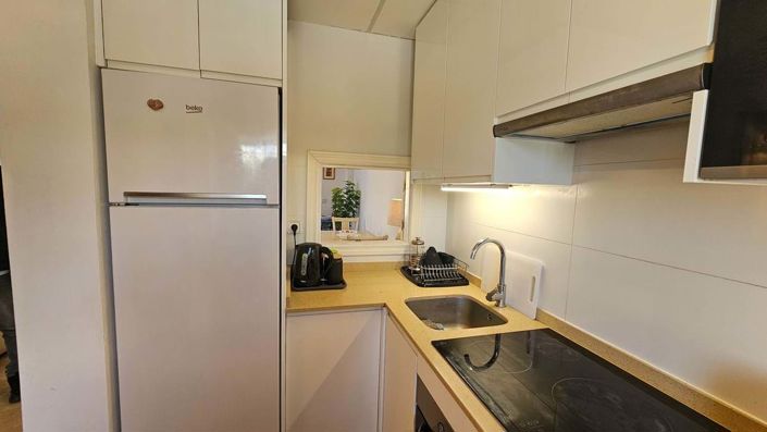 Image No.12-3 Bed Semi-Detached for sale