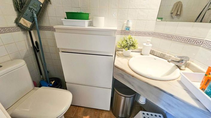 Image No.19-3 Bed Semi-Detached for sale