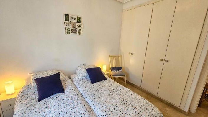 Image No.21-3 Bed Semi-Detached for sale