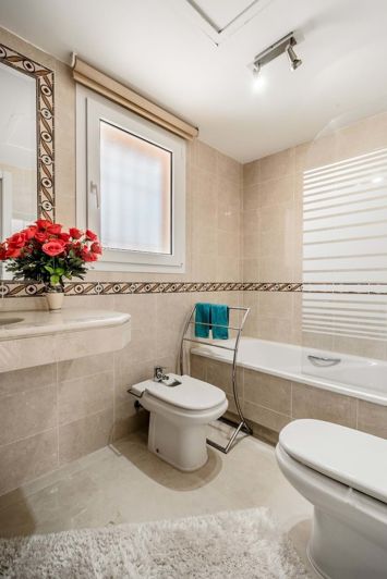 Image No.20-3 Bed Townhouse for sale