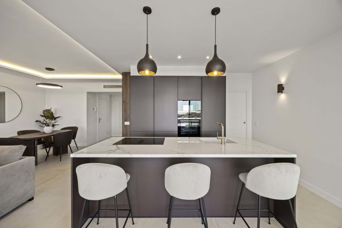 Image No.10-3 Bed Apartment for sale