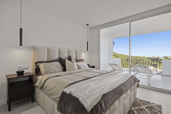 Image No.14-3 Bed Apartment for sale