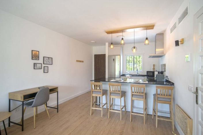 Image No.10-Appartement de 2 chambres à vendre à Estepona