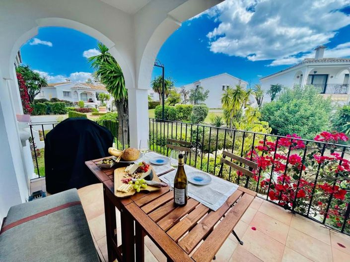 Image No.2-Appartement de 2 chambres à vendre à Estepona