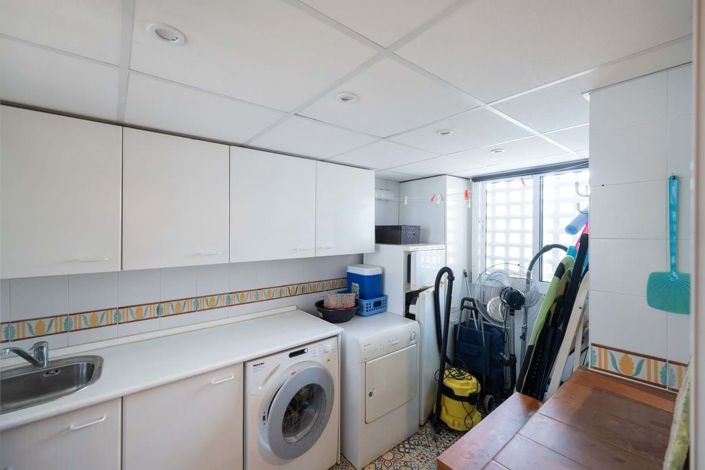 Image No.8-3 Bed Apartment for sale