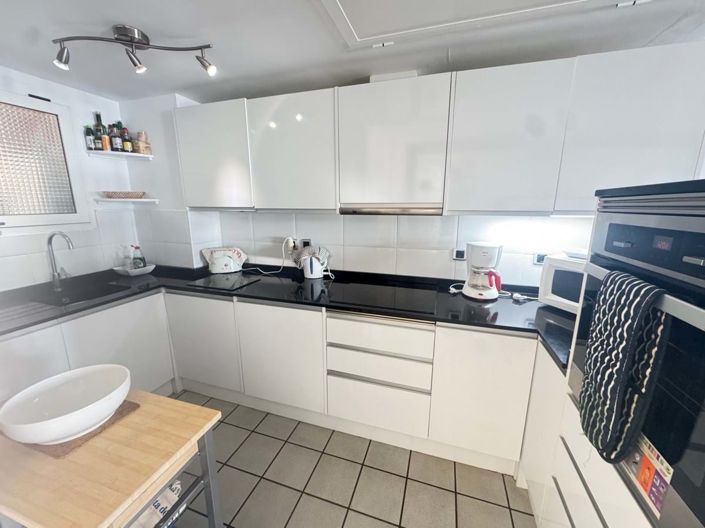 Image No.5-2 Bed Apartment for sale