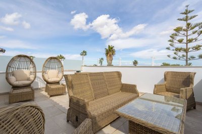 1447-623824-78d1f4f8b6655591b02d22fabb36a692d