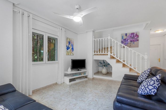 Image No.5-3 Bed Villa for sale