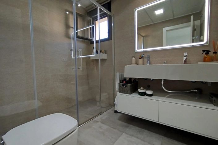 Image No.22-3 Bed Semi-Detached for sale