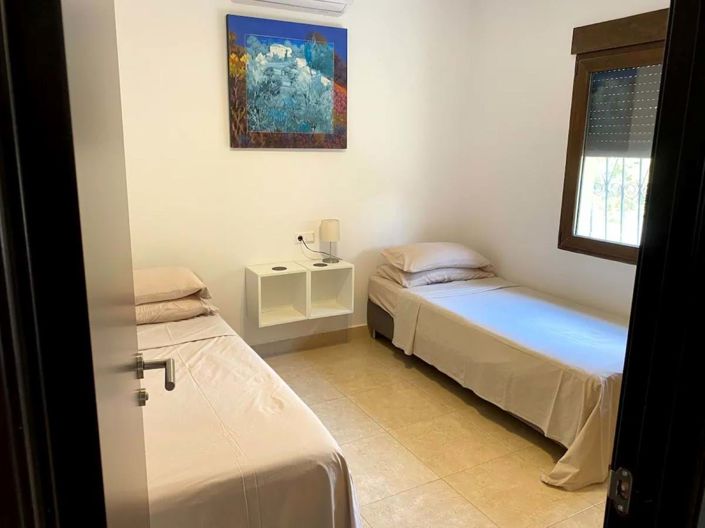 Image No.16-5 Bed Villa for sale