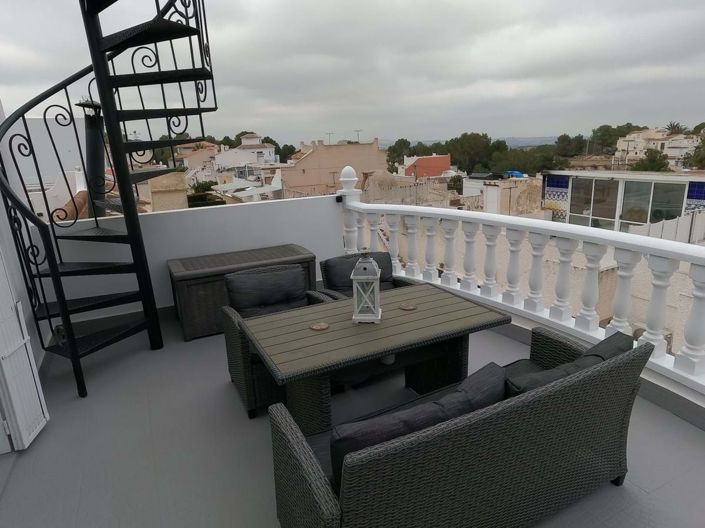 Image No.22-3 Bed Townhouse for sale