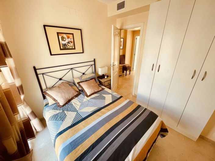 Image No.13-3 Bed Townhouse for sale