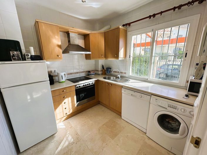 Image No.5-3 Bed Townhouse for sale