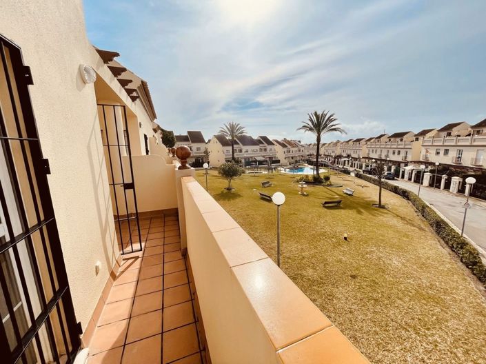 Image No.9-3 Bed Townhouse for sale